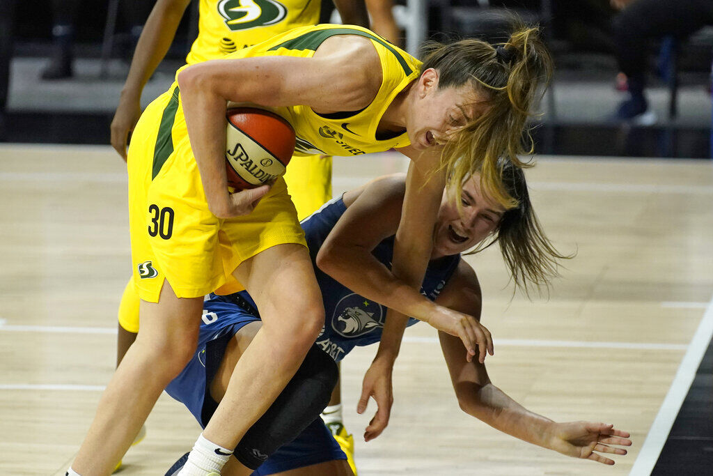 APTOPIX Lynx Storm Basketball